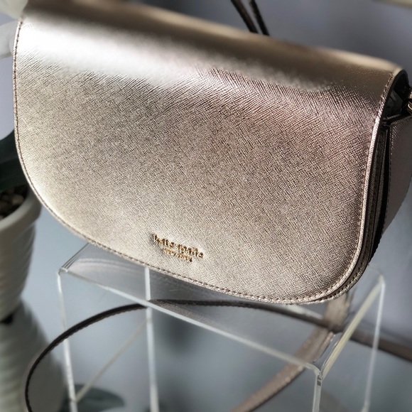 Kate Spade Reiley Metallic Blush Flap Crossbody - Picture 4 of 8